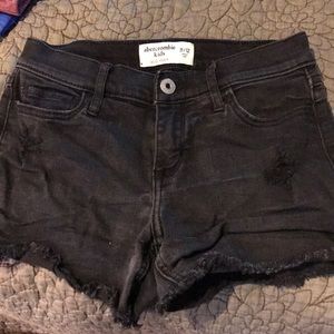 Abercrombie Kids midi shorts. 11/12.